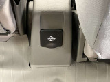メーカーオプション★アクセサリーコンセント付き!“走る蓄電池”として、どこでも家電製品を使えます!