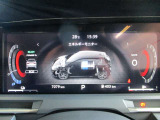 統合型インターフェースディスプレイ。モーターへ発電していく様子も見れるメーター類。ハンドル左側のスイッチで表示切替や設定が出来ます。