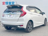 大好評のボディコーティング「弾スプラッシュコート」もご納車までに施工可能。通常のガラスコートと異なる、耐久年数6年の無機質ガラスコーティングが、ボディをキレイな状態に保ってくれます。