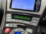 【オートエアコン】一度お好みの温度に設定すれば、車内の温度を検知し風量や温度を自動で調整。暑い…寒い…と何度もスイッチ操作をする必要はありません。快適な車内空間には必須の機能ですね♪