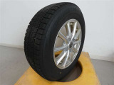 R4年式冬タイヤ195/65R15ブリジストン製です。
