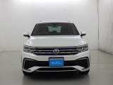 VWは小さな車も、大きな車も、平等です。クラスによって品質や安全性に差を付けない。ボディ剛性と精度、重厚なドアの音はどの車種も共通です。是非一度体感してみて下さい。