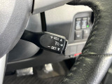 【クルーズコントロール】高速道路もラクラク走行。アクセルを離しても一定速度で走行ができ、長距離運転時の負担を軽減!加速・減速も簡単なスイッチ操作で調整できます。