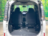 普段のお買い物や通勤、送迎等に十分な荷室スペースを確保しております。セカンドシートを倒すと、大きな荷物の積載も可能です♪