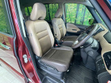 運転席シート廻りは使用感も少なく、良好な状態となっています。丁寧に使われていたことがよくわかりますね。