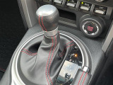 気になる車はすぐにお問い合わせください!画面右側の0066から始まる無料ダイヤルからお問い合わせ下さい!専門スタッフがお車のご質問にお答えいたします!