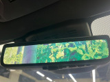 【デジタルインナーミラー】後席の大きな荷物や同乗者で後方が確認しづらい時でも安心!カメラが撮影した車両後方の映像をルームミラー内に表示。クリアな視界で状況の確認が可能です!