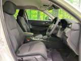ドライバーによって運転しやすいポジションは異なり、あの車はどうなのか不安なこともありますよね。気になるお車は店頭で乗り込んでご確認いただけます♪
