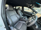 エンジンルームも綺麗に洗浄してから納車致します。普段あまり見ることが無い箇所だからこそ綺麗だと感動しますよね(*´▽`*)