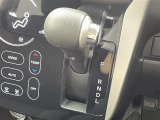 気になる車はすぐにお問い合わせください!画面右側の0066から始まる無料ダイヤルからお問い合わせ下さい!専門スタッフがお車のご質問にお答えいたします!