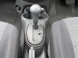 スムーズな加速と軽快な走りを実現するトランスミッション。ストレスフリーな運転を楽しめます。