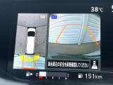 【アラウンドビューモニター】専用のカメラにより、上から見下ろしたような視点で360度クルマの周囲を確認することができます☆死角部分も確認しやすく、狭い場所での切り返しや駐車もスムーズに行えます。