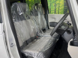 運転席シート廻りは使用感も少なく、良好な状態となっています。丁寧に使われていたことがよくわかりますね。