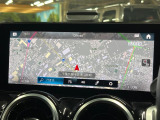 ●HDD純正ナビ:一体感のあるナビは、高級感ある車内を演出してくれます。オーディオ機能も充実しておりますので、運転もより楽しめます♪