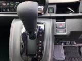 電子パーキングブレーキ搭載でオートブレーキホールドも装備(^^)/信号待ちなどで重宝しますよ〜(*^_^*)