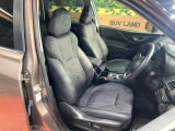 運転席シート廻りは使用感も少なく、良好な状態となっています。前オーナー様が丁寧に使っていたことがよくわかりますね。
