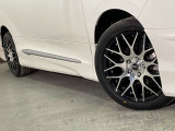 納車時、整備記録簿付きます★点検項目、交換部品など記録簿によりスタッフよりご説明致します。また、自信のある車両状態だからこそ『全車保証付』でご提供しております。(経過年数によって保証期間が異なります)