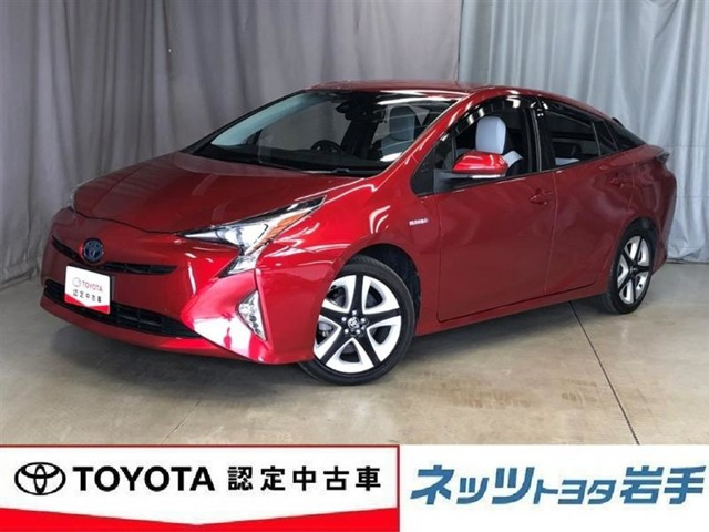 プリウス1.8 S ツーリングセレクション E-Four 4WD