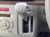 気になる車はすぐにお問い合わせください!画面右側の0066から始まる無料ダイヤルからお問い合わせ下さい!専門スタッフがお車のご質問にお答えいたします!