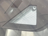 【スマートブレーキサポート】走行中に前方の車両等を認識し、衝突しそうな時は警報とブレーキで衝突回避と被害軽減をアシスト。より安全にドライブをお楽しみいただけます。