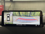 【360°ビューモニター】専用のカメラにより、上から見下ろしたような視点で360度クルマの周囲を確認することができます☆死角部分も確認しやすく、狭い場所での切り返しや駐車もスムーズに行えます。