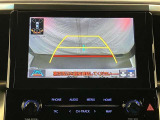 バックガイドモニターで、後方を確認しながら安心して駐車することができます。運転初心者も熟練者も必須の機能ですよ!