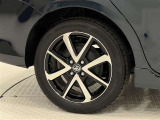 タイヤサイズは185/55R16!純正アルミホイール!残り溝は6ミリ程度です!