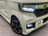 【シーケンシャルターンランプ付きLEDヘッドライト】人気の『流れるウィンカー』付きのLEDヘッドライトを装備♪高級感はもちろん、点灯時は存在感たっぷりで他車からも認識されやすく安心です。