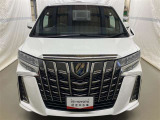 ワイド&ローのスタイルで走行安定性もばっちりです。運転しやすくロングドライブも安心です。
