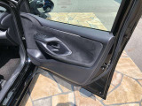 洗練されたデザインの運転席回りはドライビングの愉しさを予感させてくれます♪