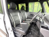 運転席シート廻りは使用感も少なく、良好な状態となっています。丁寧に使われていたことがよくわかりますね。