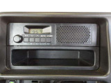 メーカー装着のAM/FMラジオチューナー装備!
