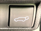 【パワーバックドア】スマートキーや運転席のボタンを押すだけでリアゲートが自動で開閉します!荷物を持っている時や、高い位置にあるバックドアを閉める際に便利な機能です♪