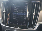 テレビはフルセグチューナーを装備しているため、高画質で視聴を楽しめます 番組表も表示できるため、チャンネルを回すことなく内容を確認できます