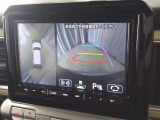 バックガイドモニターで、後方を確認しながら安心して駐車することができます。運転初心者も熟練者も必須の機能ですよ!