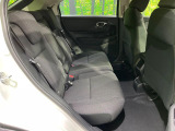 高品質なオリジナルフロアマットもオプションにてご用意しております。お好きなデザインやカラーをお車に合わせて選んでいただくことができます♪
