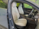 運転席シート廻りは使用感も少なく、良好な状態となっています。丁寧に使われていたことがよくわかりますね。