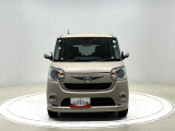 【当社専門スタッフがキレイにしてます】ダイハツ広島では展示前に当社中古車センターにてクリーニング!店舗でも定期的に洗車♪品質には自信があります!お気軽にご来店下さい