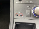 気になる車はすぐにお問い合わせください!画面右側の0066から始まる無料ダイヤルからお問い合わせ下さい!専門スタッフがお車のご質問にお答えいたします!