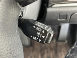 【レーダークルーズコントロール】アクセルを踏まなくても、設定した速度で走行できます!先行車との車間距離を適切に維持する追従走行の機能も有しています。機能には限界があるためご注意ください。