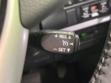 【レーダークルーズコントロール】高速道路での長距離走行が楽に!!自動で速度を保つクルーズコントロールが、衝突軽減システムと連携し、前方の車両を感知して車間を保つように速度調節してくれます!!
