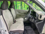 運転席シート廻りは使用感も少なく、良好な状態となっています。丁寧に使われていたことがよくわかりますね。