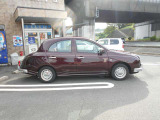 外観中古車としての観点から見て年式や走行距離相応の小キズ等はありますが、大きなキズ・汚れなくきれいな状態です。