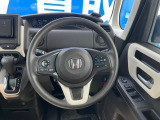 【ステアリングスイッチ】運転中、前方から目線をそらすことなく、オーディオ等の操作が可能な便利機能!安心&快適なドライブを演出してくれます♪