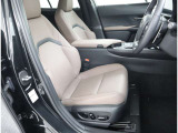 シートヒーター&ベンチレーションを装備しています。季節を問わず快適なドライブをサポートします。