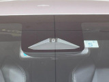 【トヨタセーフティセンス】走行中に前方の車両等を認識し、衝突しそうな時は警報とブレーキで衝突回避と被害軽減をアシスト。より安全にドライブをお楽しみいただけます。