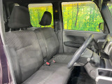 運転席シート廻りは使用感も少なく、良好な状態となっています。前オーナー様が丁寧に使っていたことがよくわかりますね。