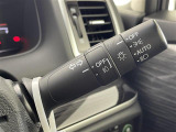 【オートライト(AUTO)】外の明るさをシステムが感知して、自動でヘッドライトが点灯します!ヘッドライトをつけ忘れを防ぐ便利機能です。