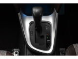 全車ロングラン保証付き!1年間、走行距離無制限で約60項目、5000部品が対象となります。さらに有料で最大3年まで期間を延長することもできます。