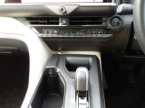 見方が分からないときは、どんなことでも中古車選びのプロであるスタッフにおたずねください。